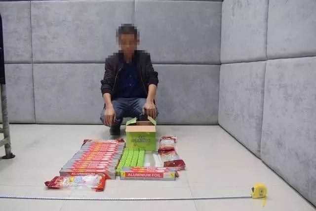 南丰县一超市公然售卖吸毒工具，超市老板被警方依法处罚
